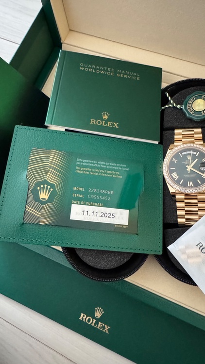 ロレックス デイデイト （高級時計）の商品画像 - 査定依頼日：2025年11月18日 - 最高査定価格：10,600,000円
