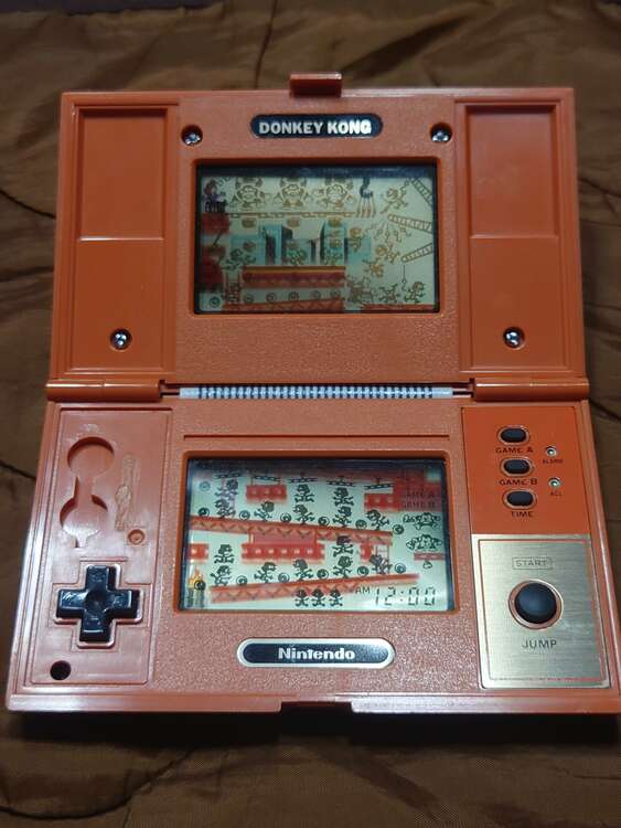 ゲームウォッチ任天堂マルチスクリーンDK-52（ゲーム機本体・ゲームソフト）の商品画像 - 査定依頼日：2025年4月2日 - 最高査定価格：10,000円