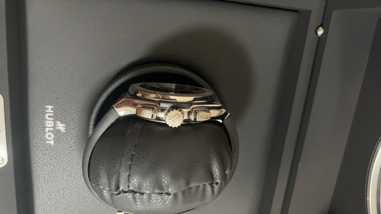 ウブロ クラシックフュージョン （高級時計）の商品画像 - 査定依頼日：2025年9月18日 - 最高査定価格：750,000円