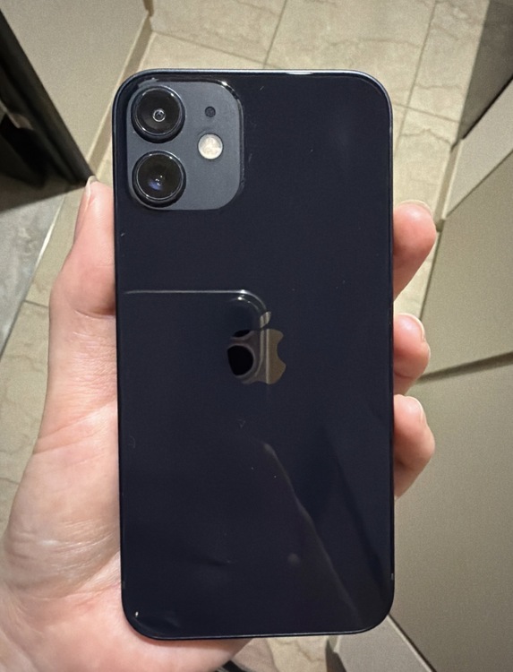 iPhone12mini 256G（スマホ）の商品画像 - 査定依頼日：2026年4月27日 - 最高査定価格：25,000円