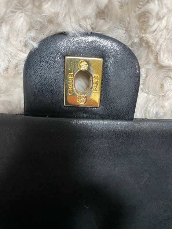 WフラップWチェーン（ブランドバッグ）の商品画像 - 査定依頼日：2023年4月2日