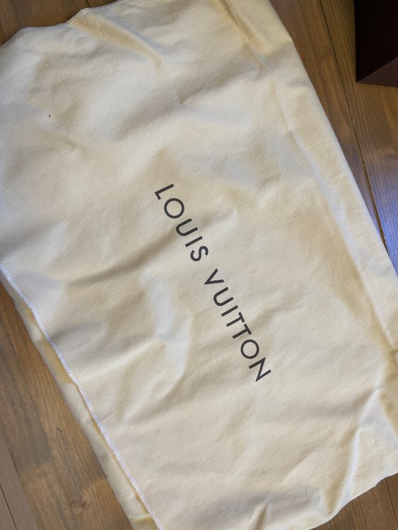 型番不明です。（ブランドバッグ）の商品画像 - 査定依頼日：2022年9月28日 - 最高査定価格：60,000円