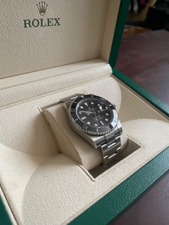 ROLEXサブマリーナデイト（高級時計）の商品画像 - 査定依頼日：2025年7月30日 - 最高査定価格：1,600,000円