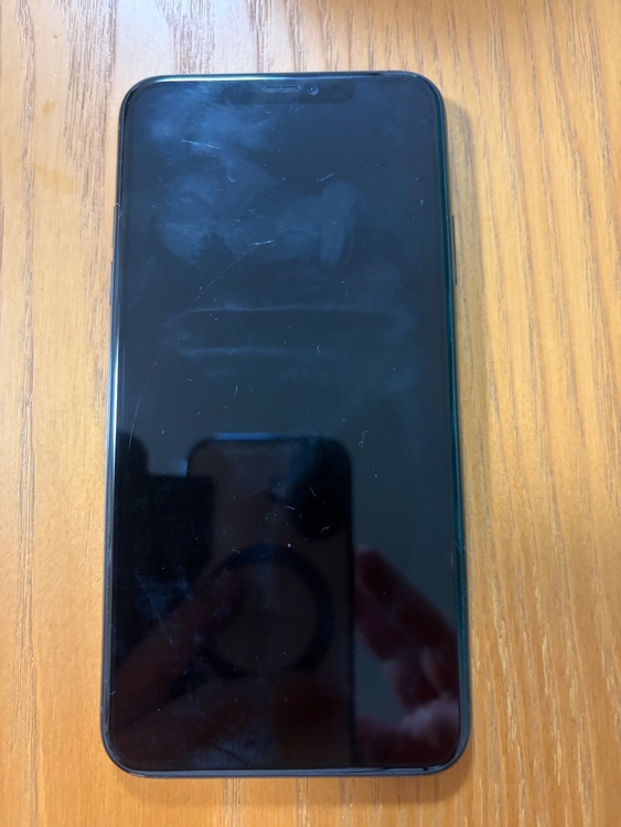 iPhone iPhone11 Pro Max 64GB docomo（スマホ）の商品画像 - 査定依頼日：2026年9月13日 - 最高査定価格：10,100円