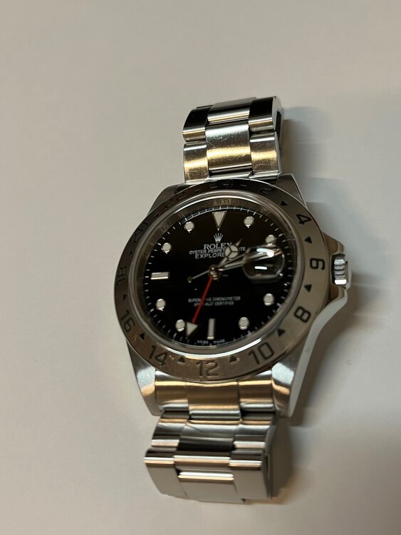 ロレックス エクスプローラー 16570（高級時計）の商品画像 - 査定依頼日：2025年2月4日 - 最高査定価格：500,000円