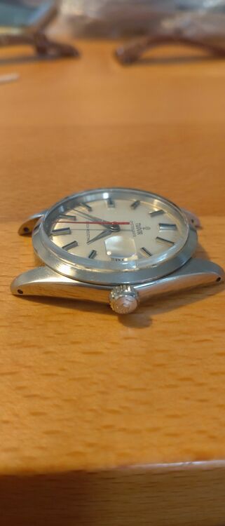 チューダー その他 7962（高級時計）の商品画像 - 査定依頼日：2025年10月11日 - 最高査定価格：235,000円