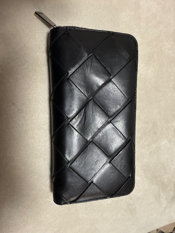 財布　P00872109A（ブランド財布・小物）の商品画像 - 査定依頼日：2025年3月31日 - 最高査定価格：30,000円