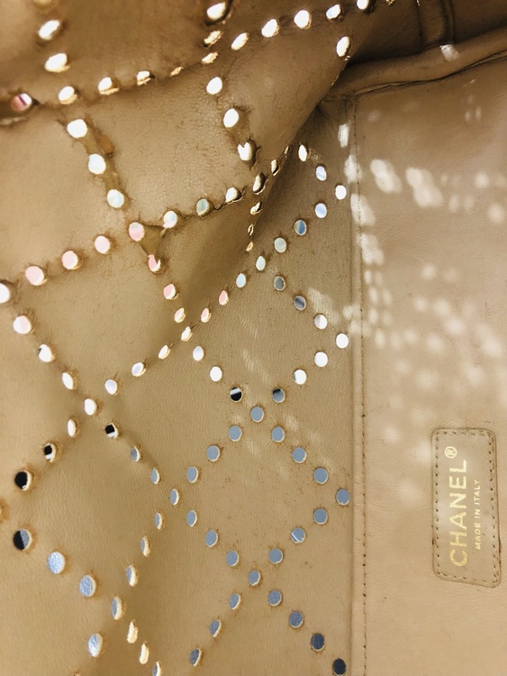 シャネル　キャビアスキンベッコウチェーントートバッグ（ブランドバッグ）の商品画像 - 査定依頼日：2021年10月21日 - 最高査定価格：110,000円