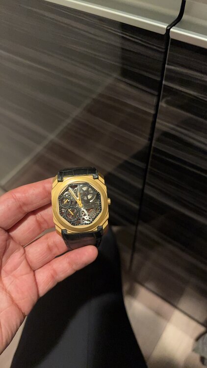 ブルガリ オクト （高級時計）の商品画像 - 査定依頼日：2025年4月23日 - 最高査定価格：3,650,000円