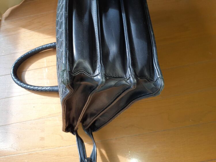 ボッテガ・ヴェネタ  （ブランドバッグ）の商品画像 - 査定依頼日：2025年11月3日 - 最高査定価格：60,000円