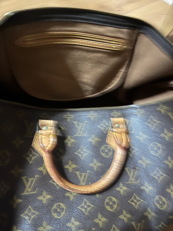 不明（ブランドバッグ）の商品画像 - 査定依頼日：2026年2月1日 - 最高査定価格：80,000円