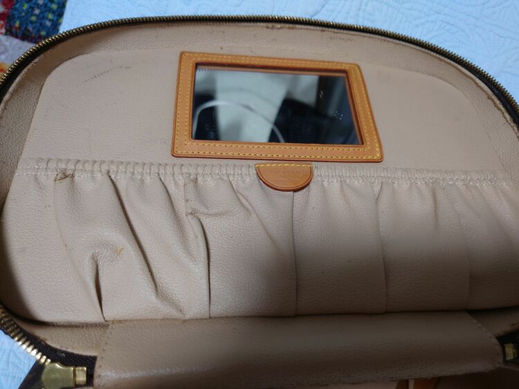 ヴァニティ（ブランドバッグ）の商品画像 - 査定依頼日：2025年8月20日 - 最高査定価格：60,000円