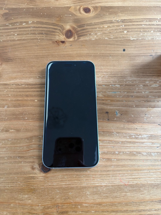 iPhone iPhone 15 Plus 128GB SIMフリー（スマホ）の商品画像 - 査定依頼日：2026年8月11日 - 最高査定価格：40,000円