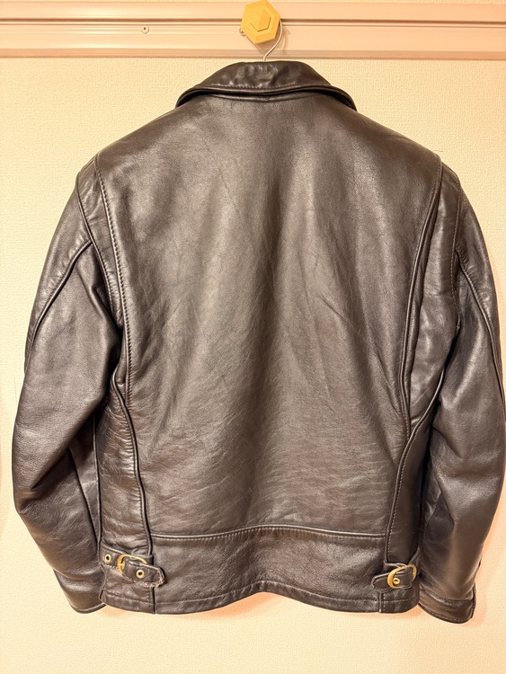 schott（古着・ファッション）の商品画像 - 査定依頼日：2025年10月30日 - 最高査定価格：18,000円