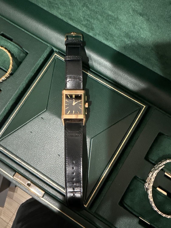 ジャガー・ルクル レベルソ 381573（高級時計）の商品画像 - 査定依頼日：2025年10月8日 - 最高査定価格：4,500,000円