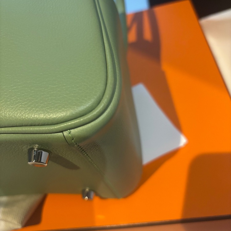 リンディ26（ブランドバッグ）の商品画像 - 査定依頼日：2025年10月25日 - 最高査定価格：900,000円