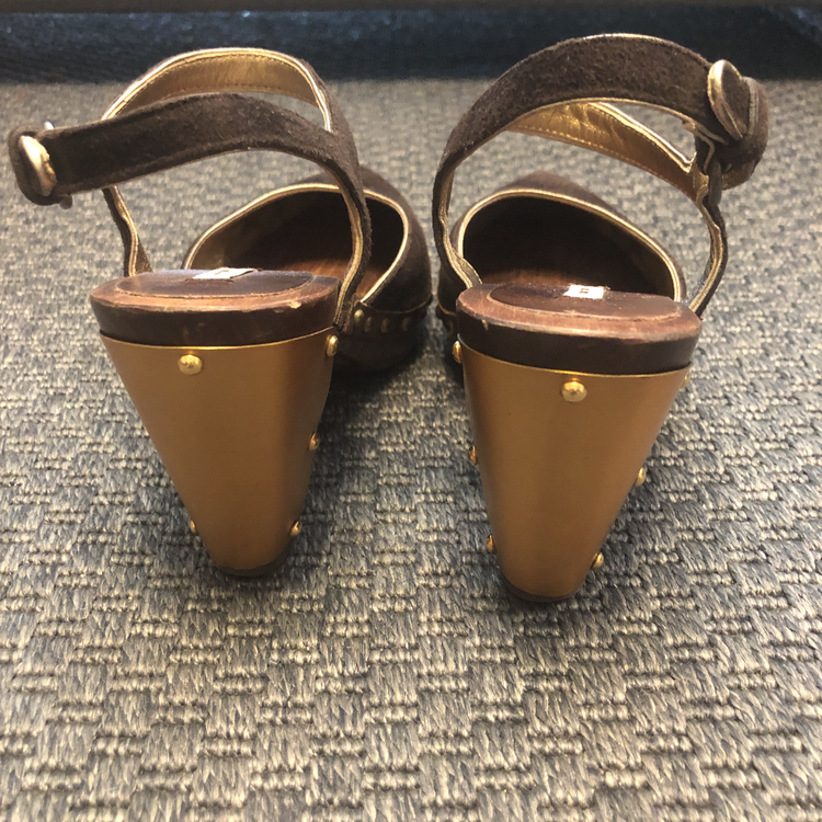 miu miuシューズ（古着・ファッション）の商品画像 - 査定依頼日：2021年6月1日