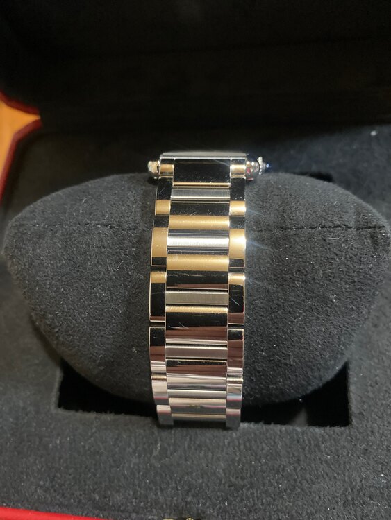 カルティエ タンク wsta010（高級時計）の商品画像 - 査定依頼日：2025年5月8日 - 最高査定価格：540,000円