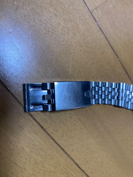 ロレックスOYSTERPERPETUAL DATEJUST（高級時計）の商品画像 - 査定依頼日：2026年1月23日 - 最高査定価格：750,000円