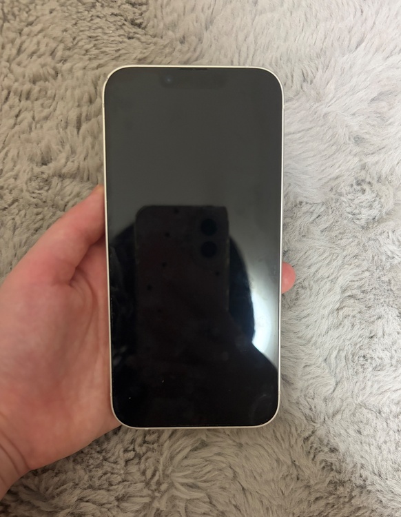 iPhone iPhone 14 128GB au（スマホ）の商品画像 - 査定依頼日：2026年6月28日 - 最高査定価格：48,000円