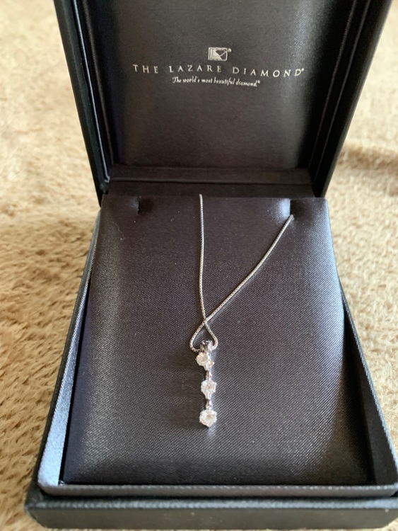 ラザール　ネックレス（宝石）の商品画像 - 査定依頼日：2025年6月5日 - 最高査定価格：40,000円