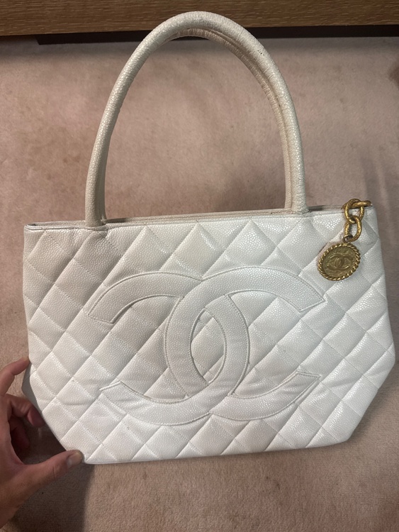 CHANEL キャビアスキン（ブランドバッグ）の商品画像 - 査定依頼日：2026年9月2日 - 最高査定価格：100,000円