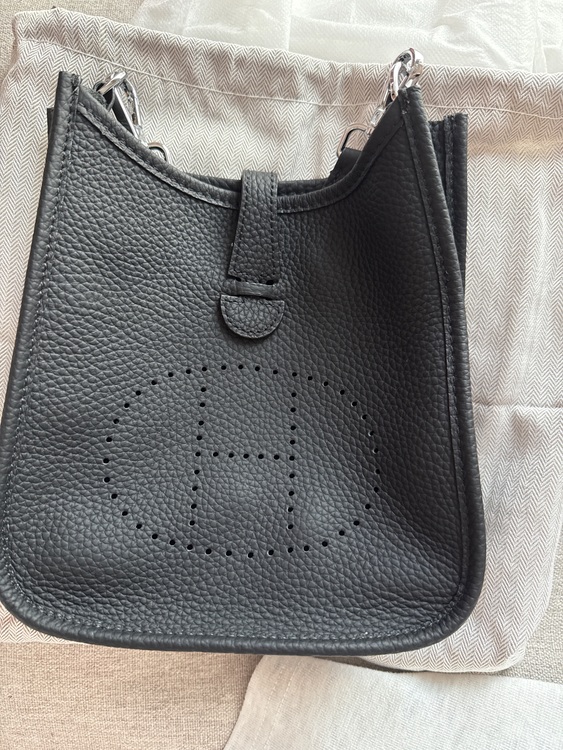 HERMES（ブランドバッグ）の商品画像 - 査定依頼日：2025年9月15日 - 最高査定価格：350,000円