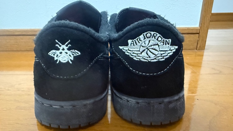Travis Scott × Air Jordan 1 Low OG SP “B（古着・ファッション）の商品画像 - 査定依頼日：2026年9月27日 - 最高査定価格：25,000円