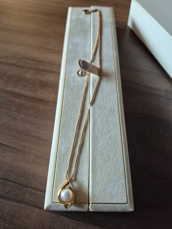 18金一粒真珠ネックレス　18金指輪　金歯（金・貴金属）の商品画像 - 査定依頼日：2025年11月20日 - 最高査定価格：88,000円