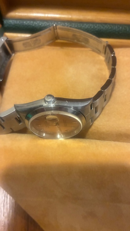 ロレックス パーペチュアルデイト Rolex Oyster Perpetual Ref.15200/カラー:ぴを（高級時計）の商品画像 - 査定依頼日：2025年12月20日 - 最高査定価格：750,000円