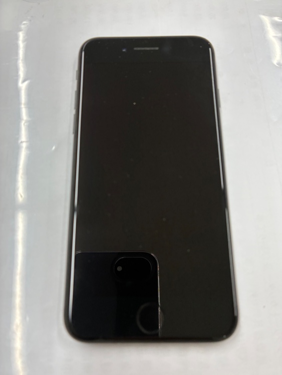 iPhoneSE 第二世代（スマホ）の商品画像 - 査定依頼日：2026年10月20日 - 最高査定価格：9,000円