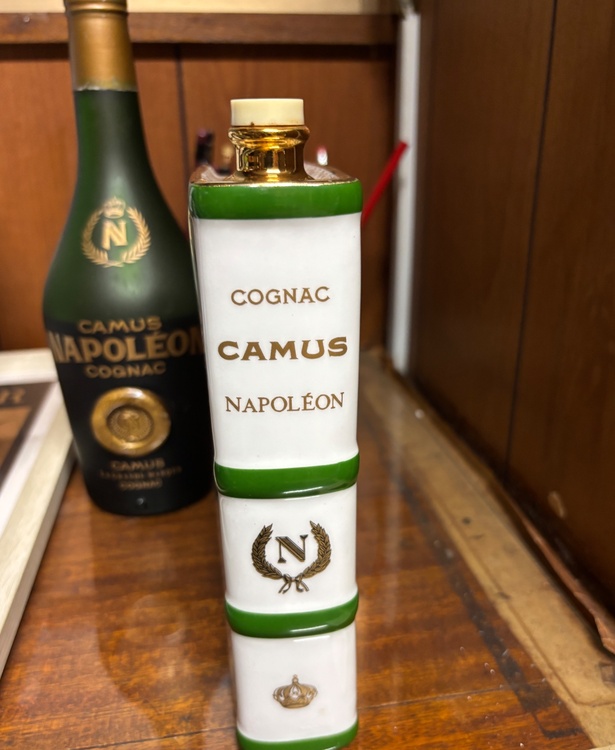 ブランデー カミュ （お酒）の商品画像 - 査定依頼日：2026年1月24日 - 最高査定価格：5,000円