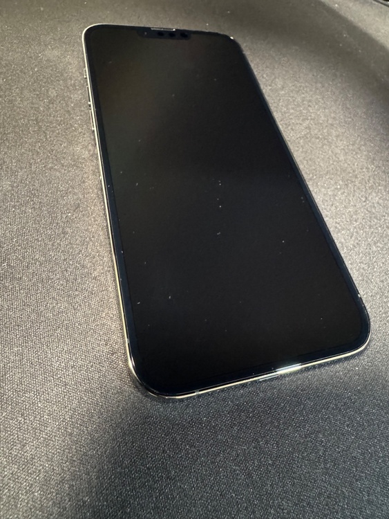 iPhone 13 Pro Max 256GB Graphite（スマホ）の商品画像 - 査定依頼日：2026年7月27日 - 最高査定価格：65,000円