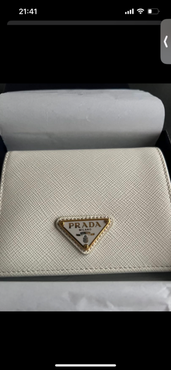 プラダ  （ブランドバッグ）の商品画像 - 査定依頼日：2025年12月12日 - 最高査定価格：50,000円