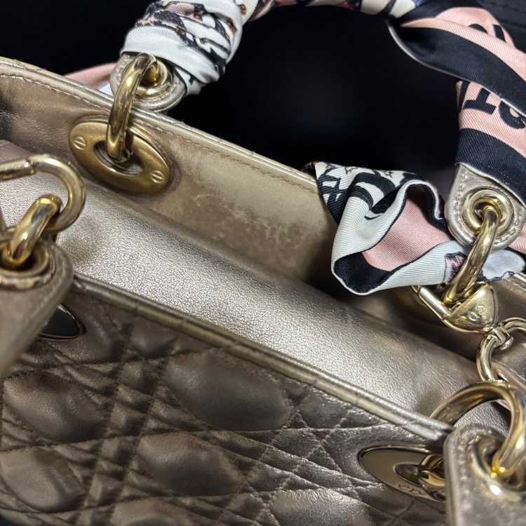 ディオール  （ブランドバッグ）の商品画像 - 査定依頼日：2025年7月18日 - 最高査定価格：250,000円