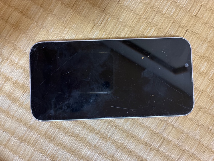 iPhone iPhone 14 128GB au（スマホ）の商品画像 - 査定依頼日：2026年10月22日 - 最高査定価格：24,000円