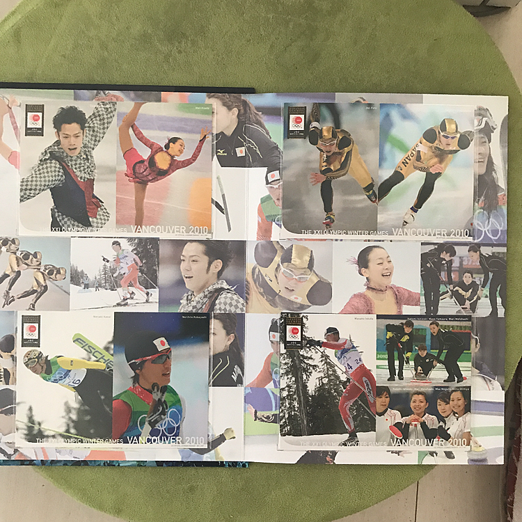 バンクバーオリンピック代表選手団記念切手と浅田真央 10年間の軌跡記念切手（切手）の商品画像 - 査定依頼日：2020年3月21日 - 最高査定価格：560円