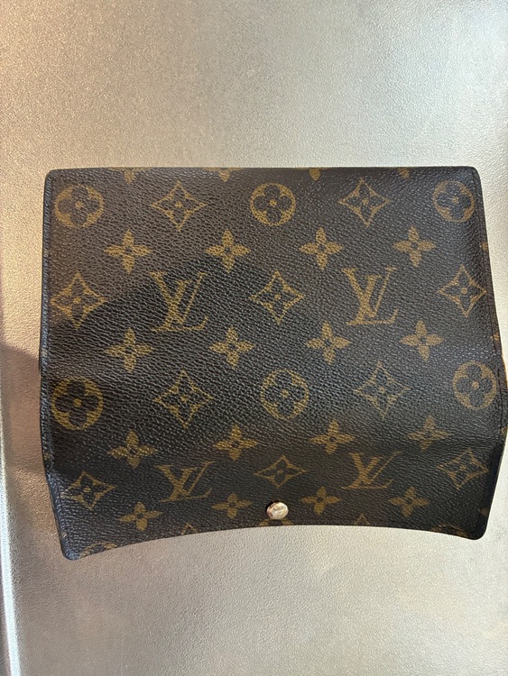 ルイヴィトン モノグラム （ブランドバッグ）の商品画像 - 査定依頼日：2025年9月9日 - 最高査定価格：17,000円