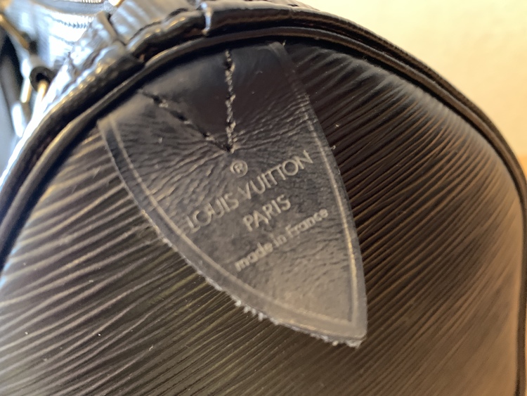 ルイヴィトン　エピ柄（ブランドバッグ）の商品画像 - 査定依頼日：2022年1月9日 - 最高査定価格：35,000円