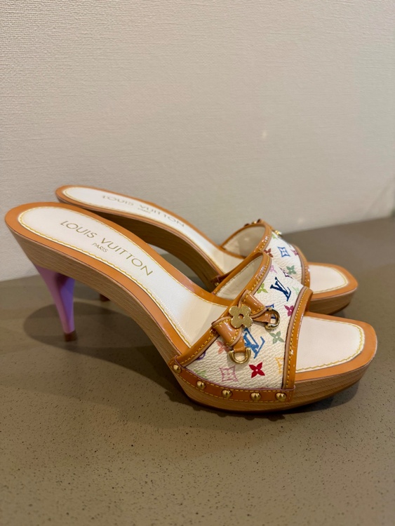 モノグラム・マルチカラー ミュールサンダル（古着・ファッション）の商品画像 - 査定依頼日：2025年12月7日 - 最高査定価格：100,000円