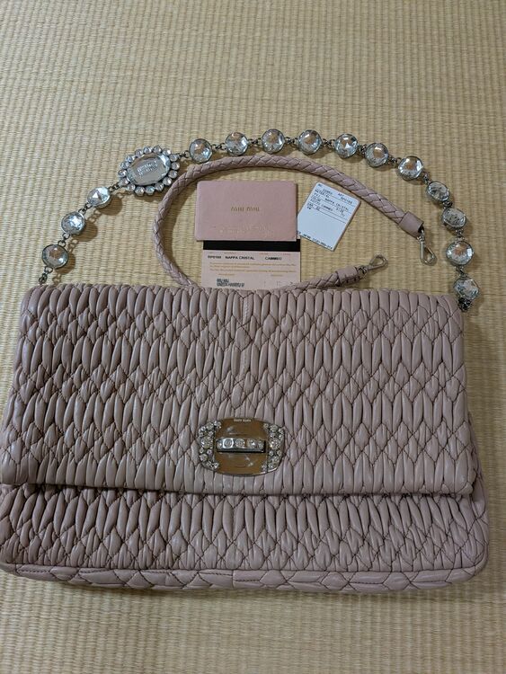 ミュウミュウ  （ブランドバッグ）の商品画像 - 査定依頼日：2025年11月12日 - 最高査定価格：75,000円