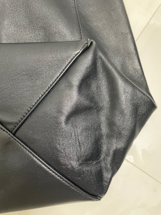 セリーヌ　ホリゾンタルカバ（ブランドバッグ）の商品画像 - 査定依頼日：2022年9月20日 - 最高査定価格：33,000円