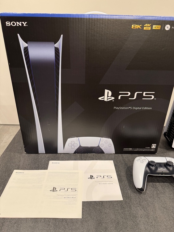 PlayStation5・CFI-1000B01（ゲーム機本体・ゲームソフト）の商品画像 - 査定依頼日：2025年10月27日 - 最高査定価格：35,000円