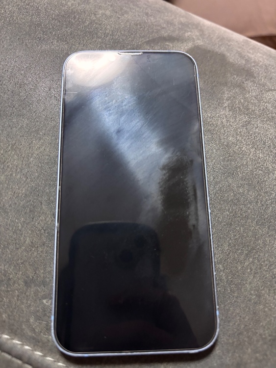 iPhone iPhone 14 128GB au（スマホ）の商品画像 - 査定依頼日：2026年9月23日 - 最高査定価格：41,500円
