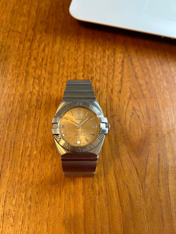 オメガ コンステーション （高級時計）の商品画像 - 査定依頼日：2025年5月19日 - 最高査定価格：250,000円