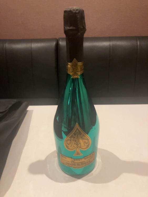 アルマンドマスターズグリーン（お酒）の商品画像 - 査定依頼日：2025年11月7日 - 最高査定価格：33,000円