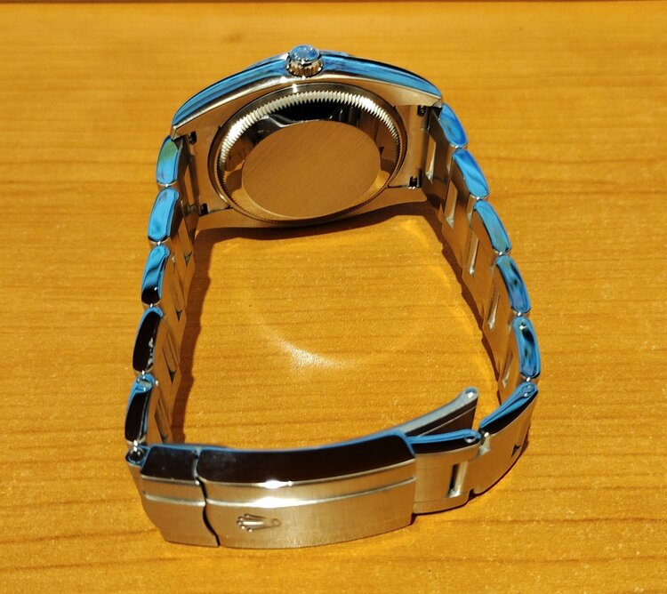 ロレックス パーペチュアル（高級時計）の商品画像 - 査定依頼日：2026年6月13日 - 最高査定価格：1,000,000円