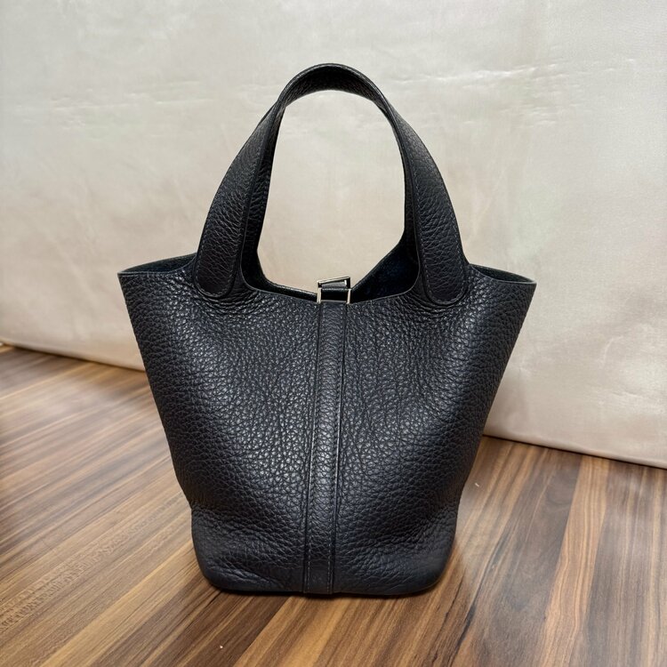 ピコタンPM ブラック（ブランドバッグ）の商品画像 - 査定依頼日：2026年1月30日 - 最高査定価格：330,000円