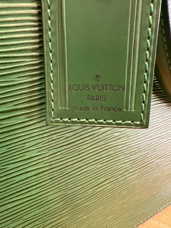 ルイヴィトン エピ （ブランドバッグ）の商品画像 - 査定依頼日：2025年3月22日 - 最高査定価格：25,000円
