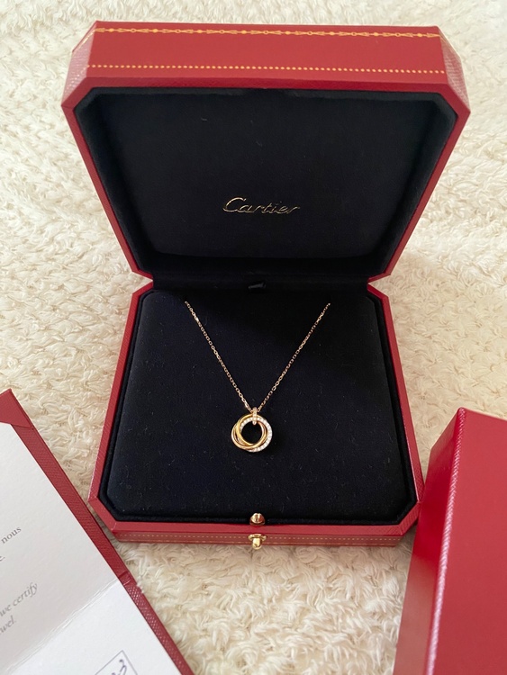 Cartierトリニティセミパヴェネックレス（金・貴金属）の商品画像 - 査定依頼日：2026年1月31日 - 最高査定価格：100,000円